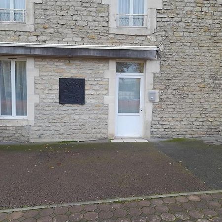 Appartement Au Bord Du Canal Montbard Kültér fotó